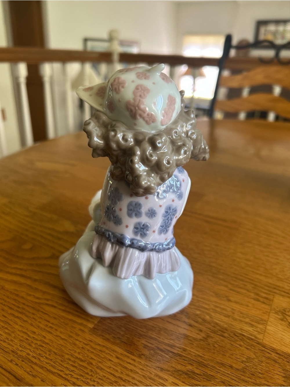 Lladro Girl Figurine. - Picture 4 of 6